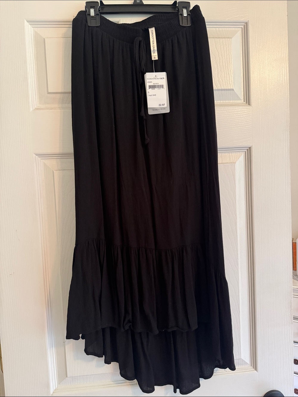 Black High-Low Tiered Maxi Skirt with Elastic Waist